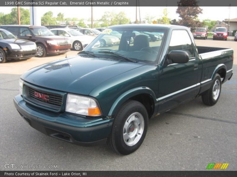 Front 3/4 View of 1998 Sonoma SLS Regular Cab