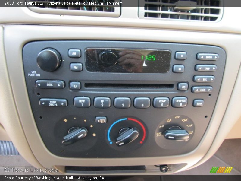 Arizona Beige Metallic / Medium Parchment 2003 Ford Taurus SES