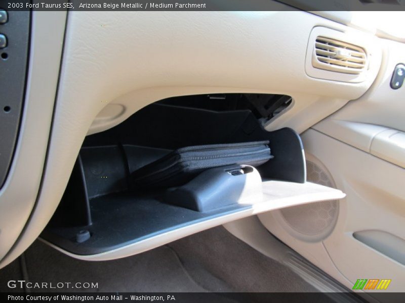 Arizona Beige Metallic / Medium Parchment 2003 Ford Taurus SES