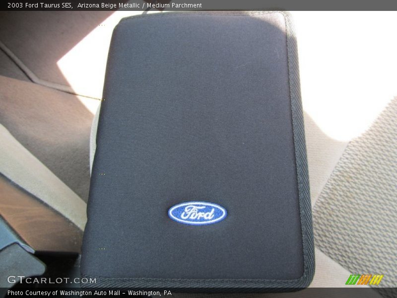 Arizona Beige Metallic / Medium Parchment 2003 Ford Taurus SES