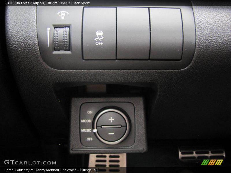 Controls of 2010 Forte Koup SX