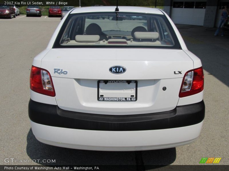 White / Beige 2007 Kia Rio LX Sedan