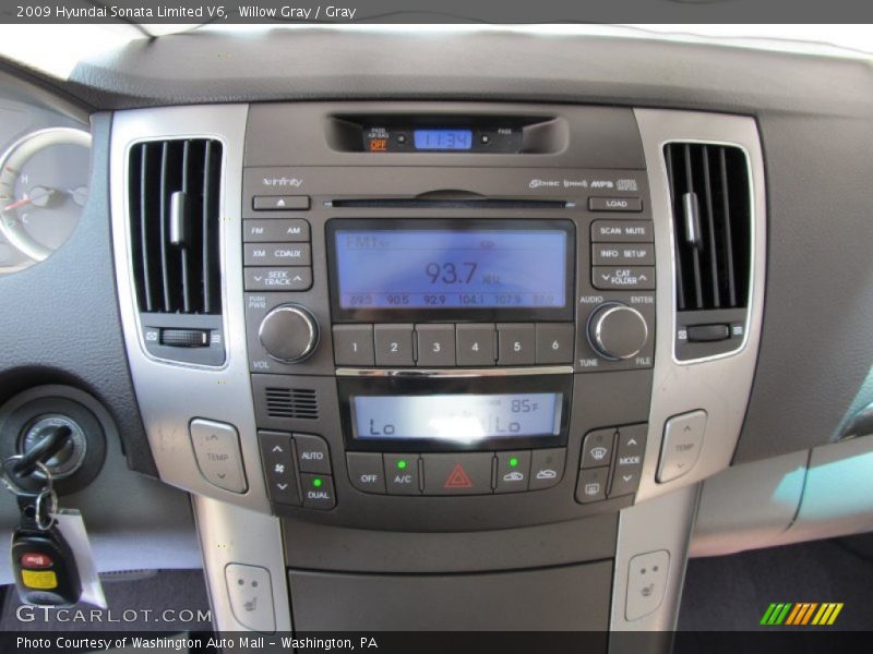 Willow Gray / Gray 2009 Hyundai Sonata Limited V6