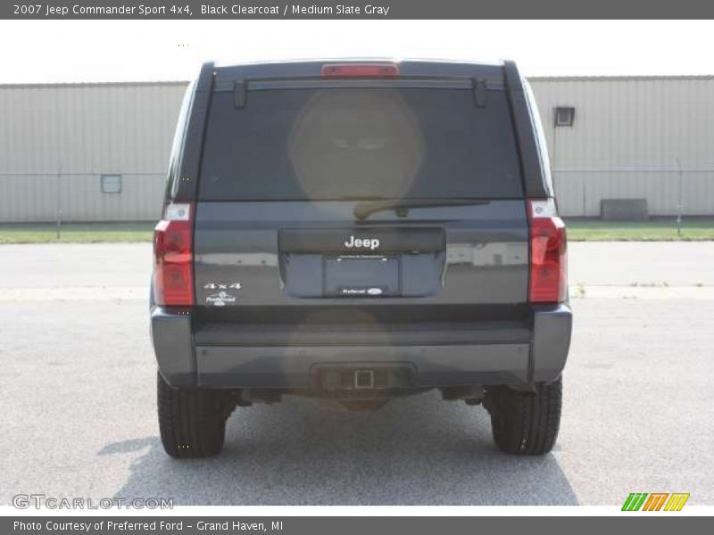 Black Clearcoat / Medium Slate Gray 2007 Jeep Commander Sport 4x4