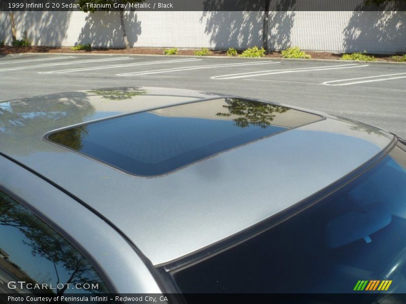 Titanium Gray Metallic / Black 1999 Infiniti G 20 Sedan