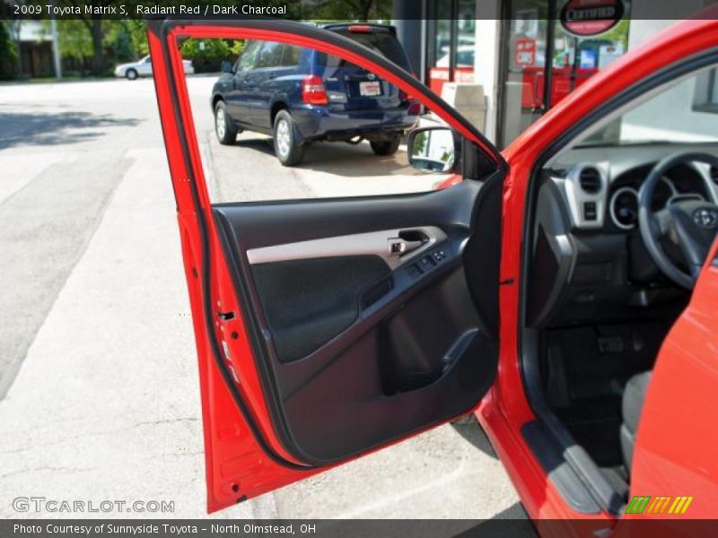 Radiant Red / Dark Charcoal 2009 Toyota Matrix S