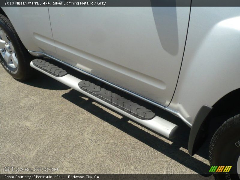 Silver Lightning Metallic / Gray 2010 Nissan Xterra S 4x4