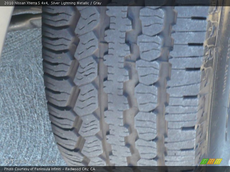 Silver Lightning Metallic / Gray 2010 Nissan Xterra S 4x4