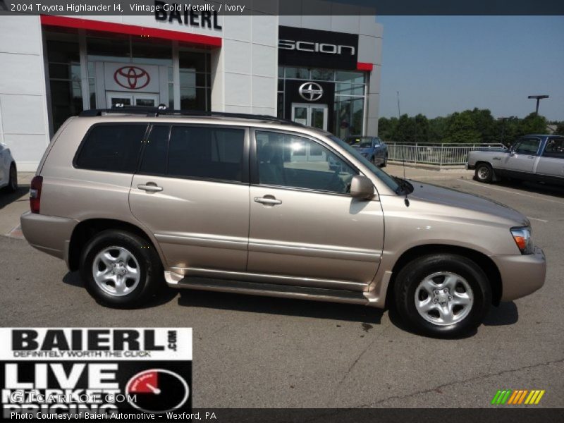 Vintage Gold Metallic / Ivory 2004 Toyota Highlander I4