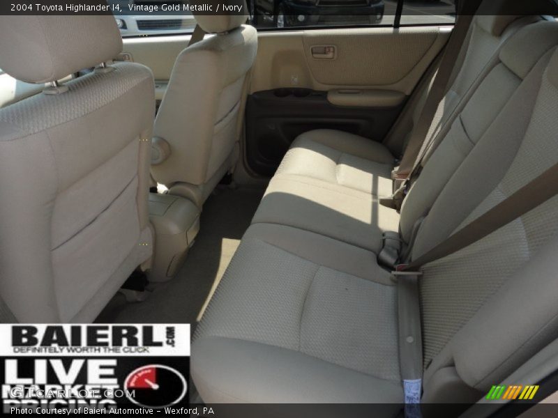Vintage Gold Metallic / Ivory 2004 Toyota Highlander I4