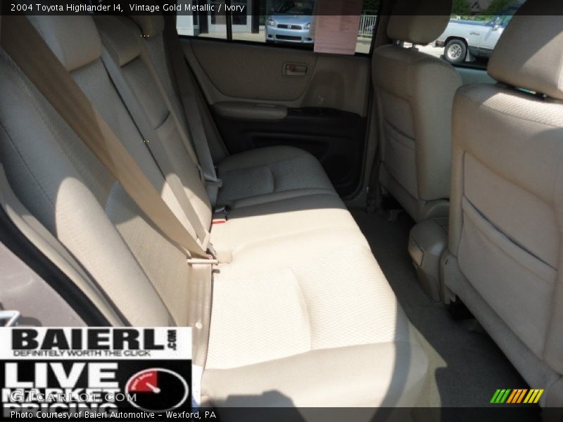 Vintage Gold Metallic / Ivory 2004 Toyota Highlander I4