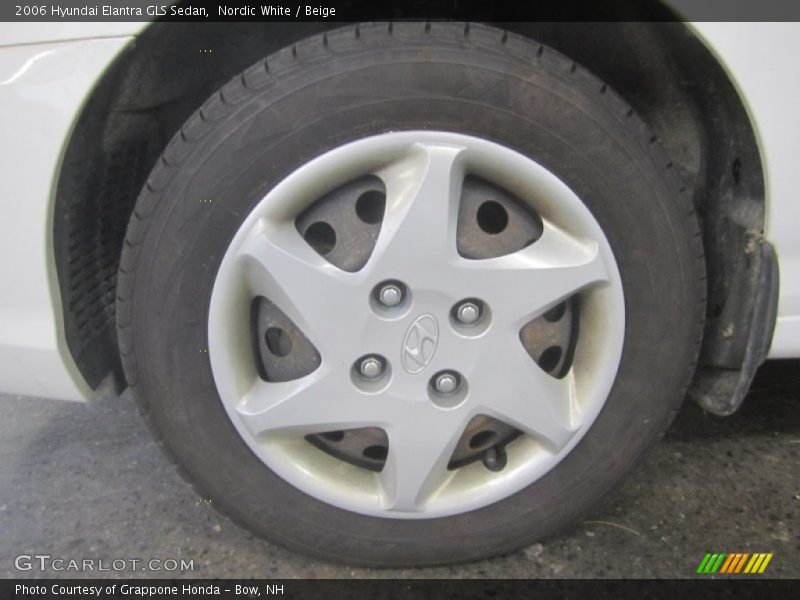 Nordic White / Beige 2006 Hyundai Elantra GLS Sedan