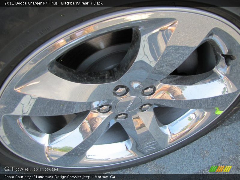 Blackberry Pearl / Black 2011 Dodge Charger R/T Plus