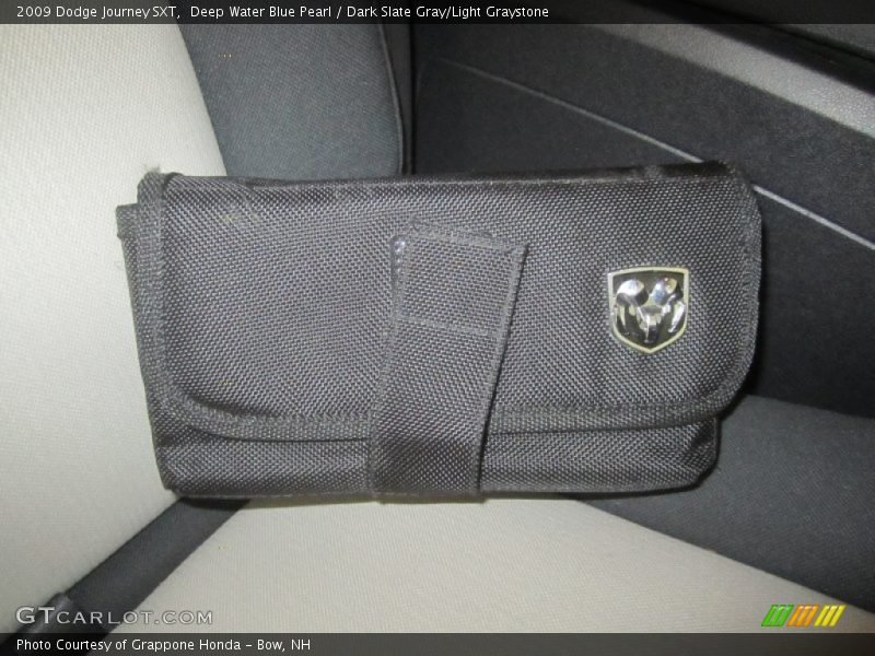 Deep Water Blue Pearl / Dark Slate Gray/Light Graystone 2009 Dodge Journey SXT