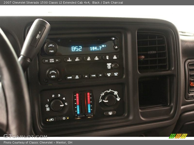 Black / Dark Charcoal 2007 Chevrolet Silverado 1500 Classic LS Extended Cab 4x4