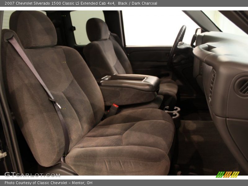 Black / Dark Charcoal 2007 Chevrolet Silverado 1500 Classic LS Extended Cab 4x4
