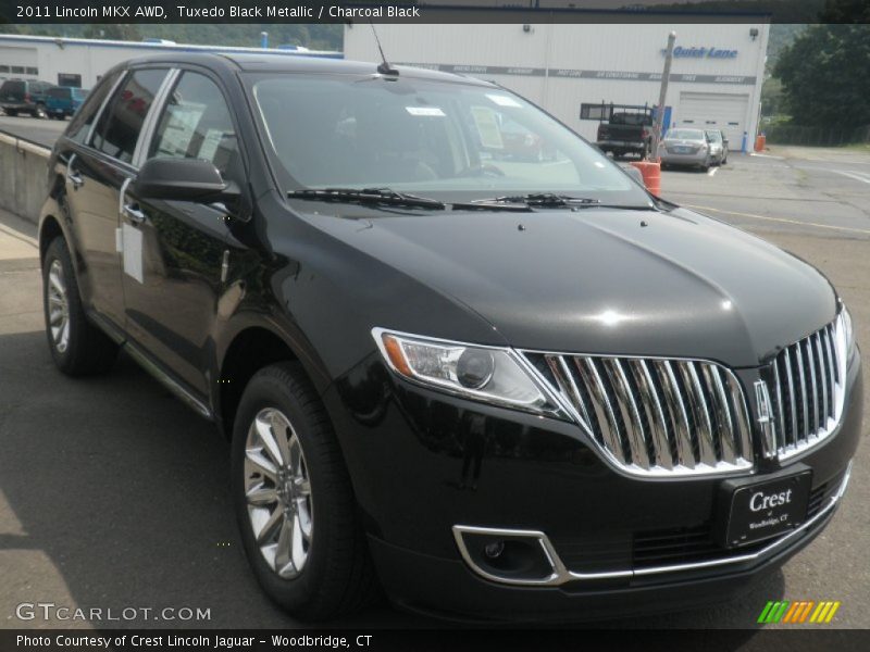 Tuxedo Black Metallic / Charcoal Black 2011 Lincoln MKX AWD