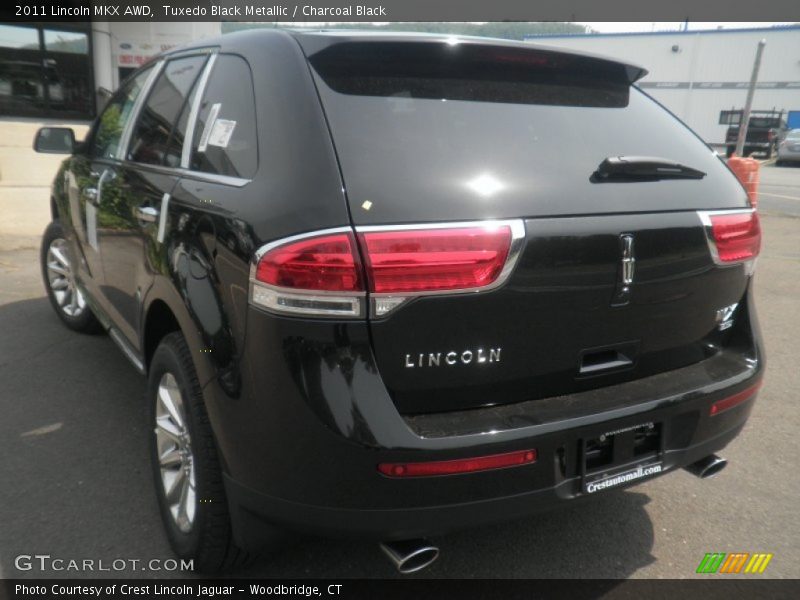 Tuxedo Black Metallic / Charcoal Black 2011 Lincoln MKX AWD