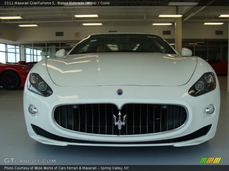 Bianco Eldorado (White) / Cuoio 2011 Maserati GranTurismo S