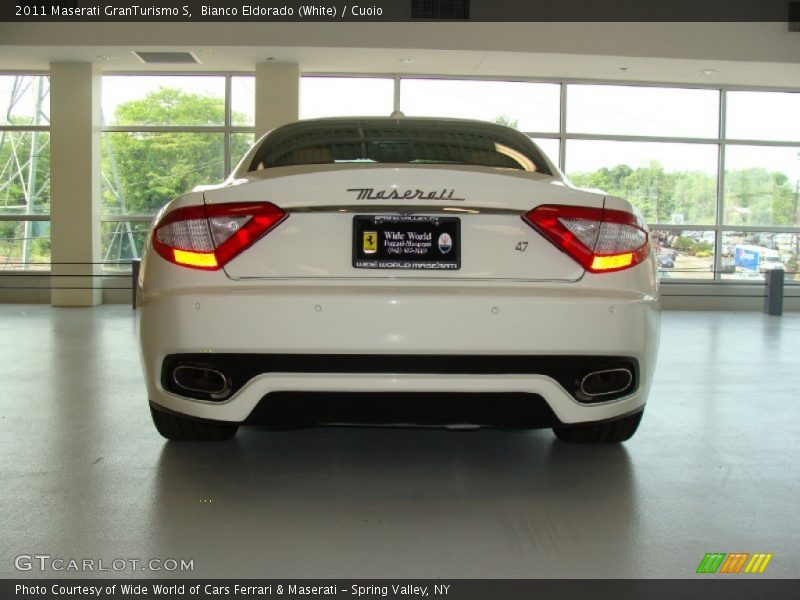 Bianco Eldorado (White) / Cuoio 2011 Maserati GranTurismo S