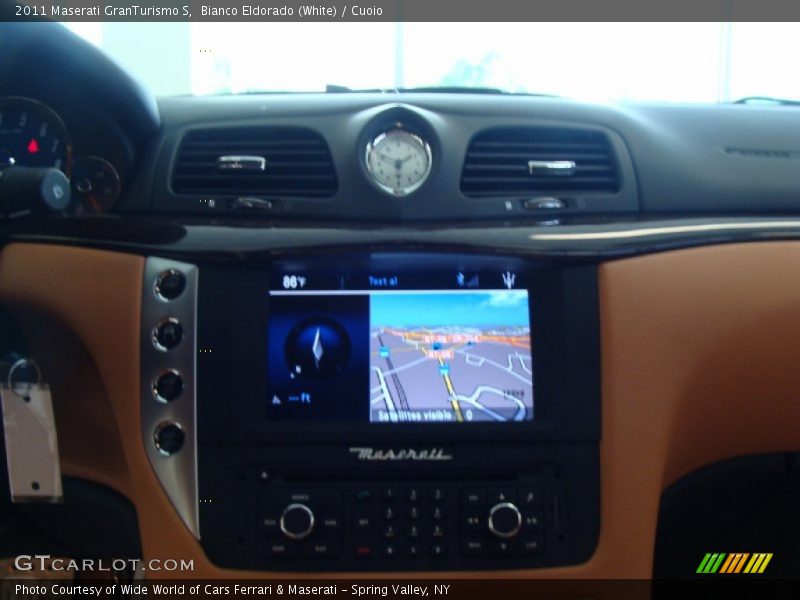 Bianco Eldorado (White) / Cuoio 2011 Maserati GranTurismo S