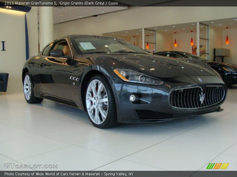 Grigio Granito (Dark Grey) / Cuoio 2011 Maserati GranTurismo S