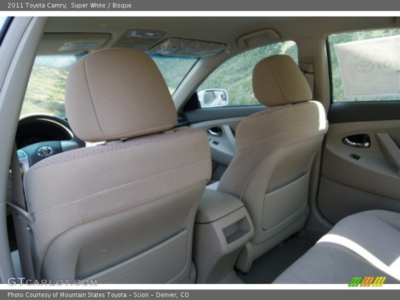Super White / Bisque 2011 Toyota Camry