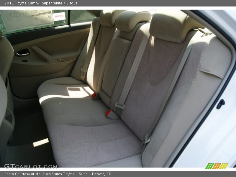 Super White / Bisque 2011 Toyota Camry