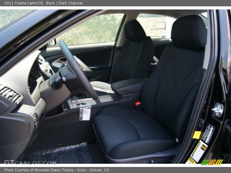 Black / Dark Charcoal 2011 Toyota Camry SE