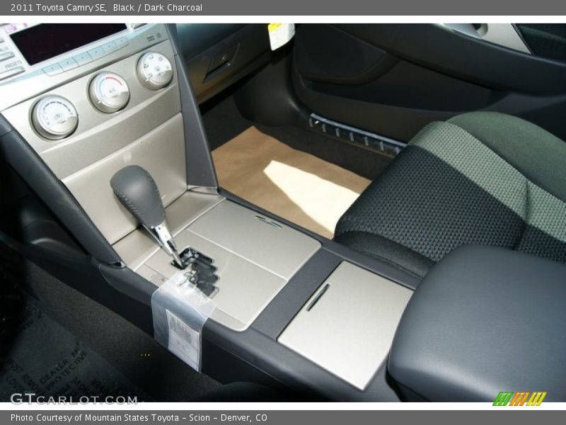 Black / Dark Charcoal 2011 Toyota Camry SE