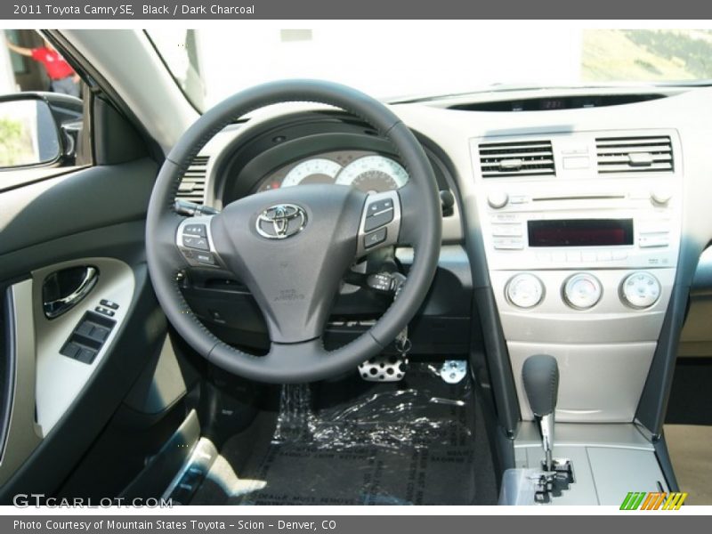 Black / Dark Charcoal 2011 Toyota Camry SE