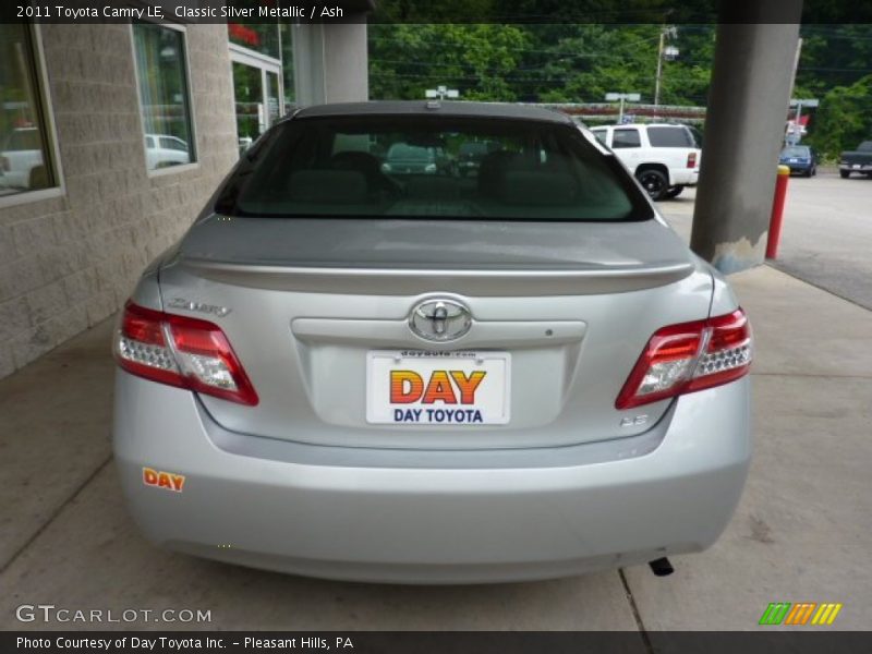 Classic Silver Metallic / Ash 2011 Toyota Camry LE