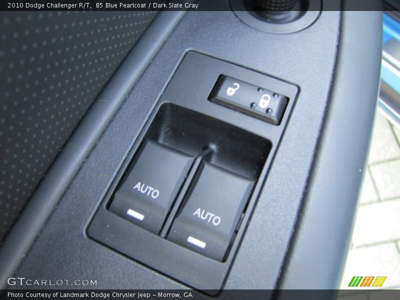 B5 Blue Pearlcoat / Dark Slate Gray 2010 Dodge Challenger R/T