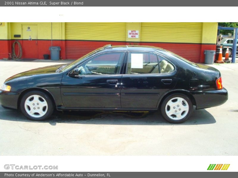 Super Black / Blond 2001 Nissan Altima GLE