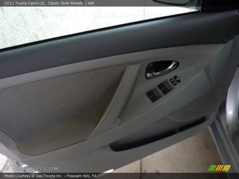 Classic Silver Metallic / Ash 2011 Toyota Camry LE