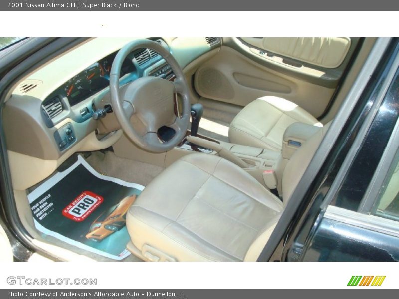 Super Black / Blond 2001 Nissan Altima GLE