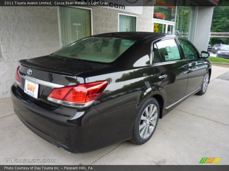 Cocoa Bean Metallic / Light Gray 2011 Toyota Avalon Limited