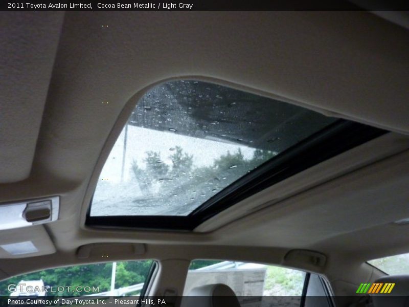 Cocoa Bean Metallic / Light Gray 2011 Toyota Avalon Limited