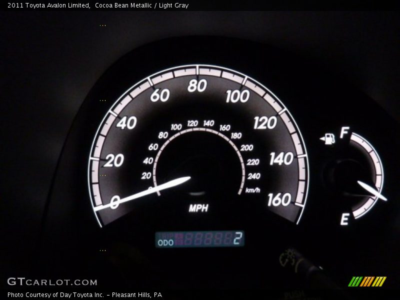 Cocoa Bean Metallic / Light Gray 2011 Toyota Avalon Limited