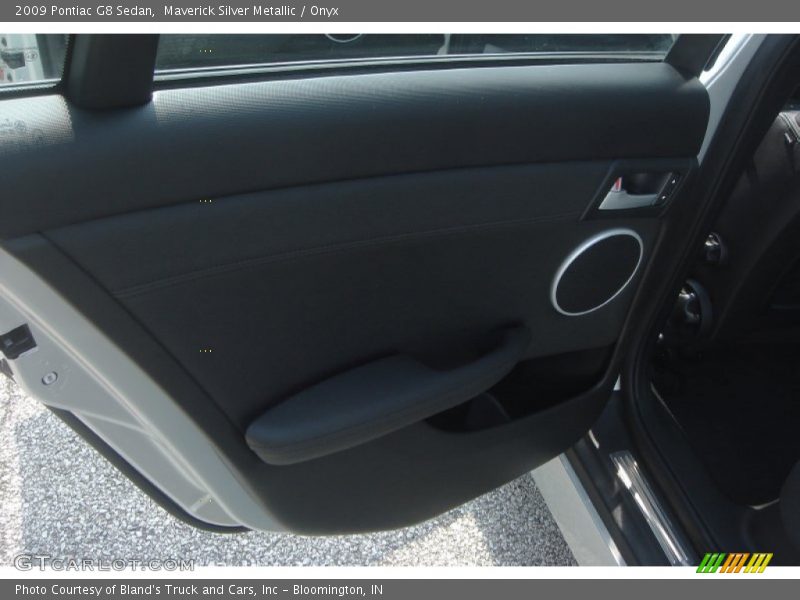 Maverick Silver Metallic / Onyx 2009 Pontiac G8 Sedan
