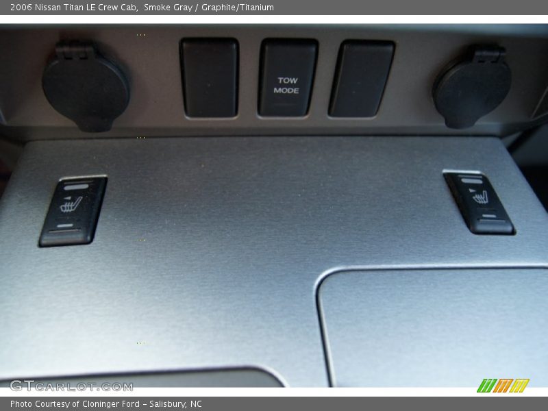 Smoke Gray / Graphite/Titanium 2006 Nissan Titan LE Crew Cab
