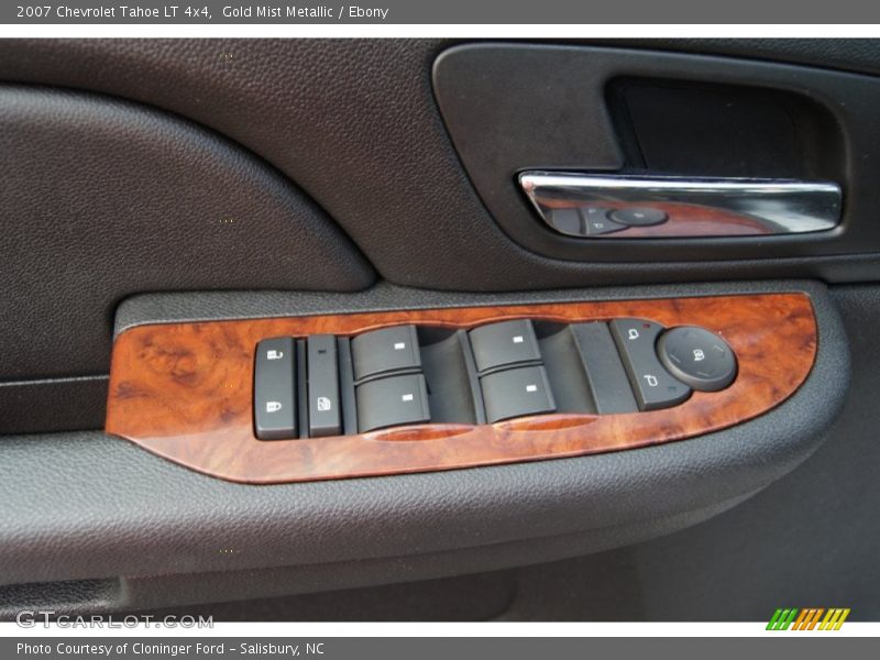 Controls of 2007 Tahoe LT 4x4