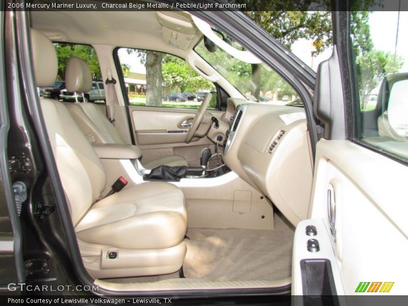  2006 Mariner Luxury Pebble/Light Parchment Interior
