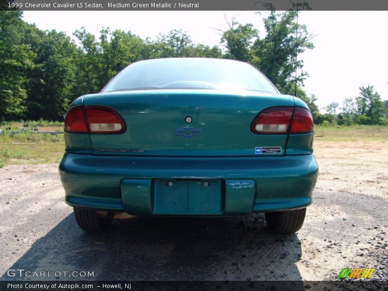 Medium Green Metallic / Neutral 1999 Chevrolet Cavalier LS Sedan