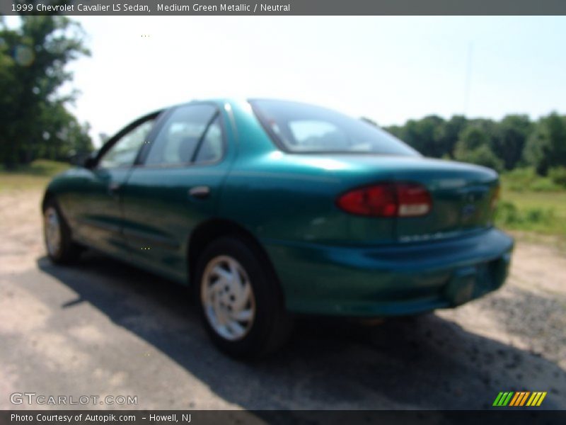 Medium Green Metallic / Neutral 1999 Chevrolet Cavalier LS Sedan