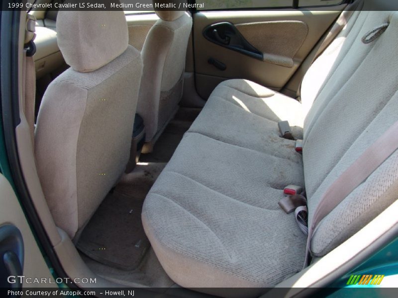 Medium Green Metallic / Neutral 1999 Chevrolet Cavalier LS Sedan