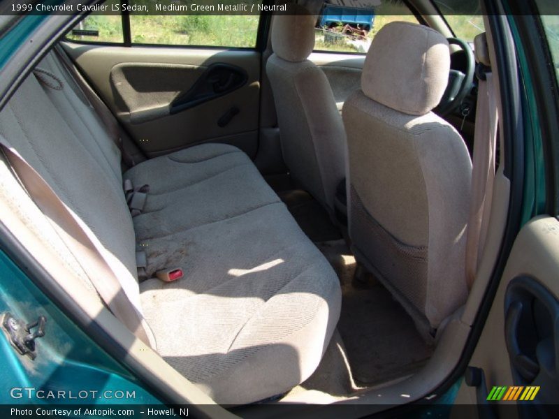 Medium Green Metallic / Neutral 1999 Chevrolet Cavalier LS Sedan