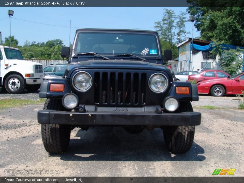 Black / Gray 1997 Jeep Wrangler Sport 4x4