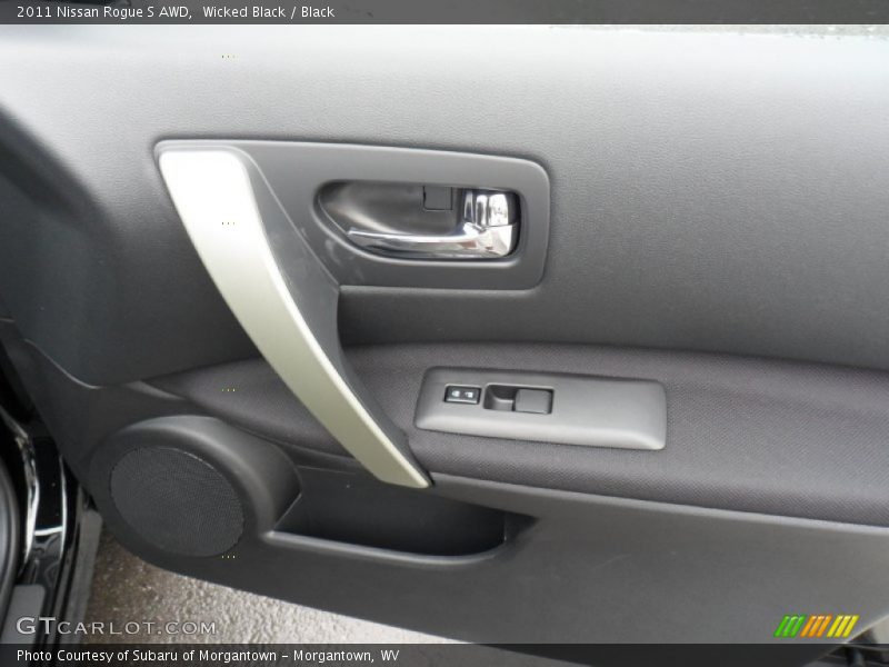 Wicked Black / Black 2011 Nissan Rogue S AWD