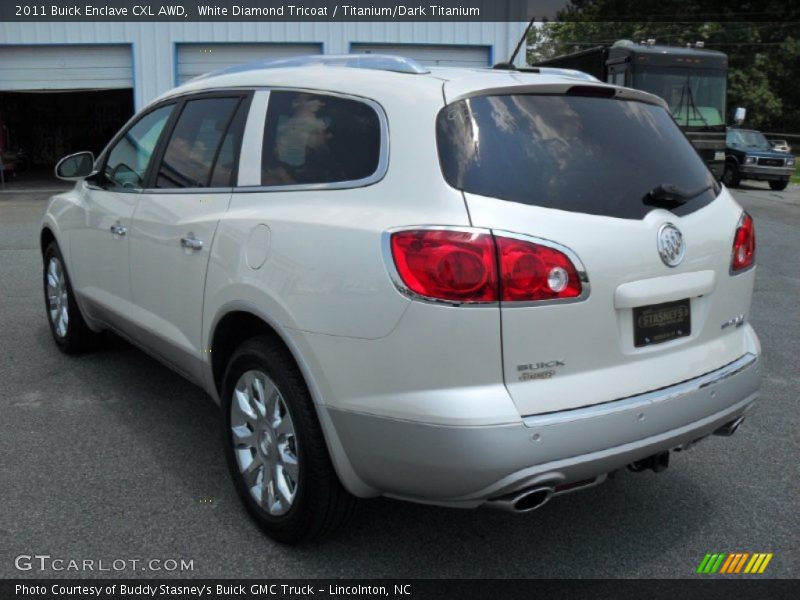 White Diamond Tricoat / Titanium/Dark Titanium 2011 Buick Enclave CXL AWD